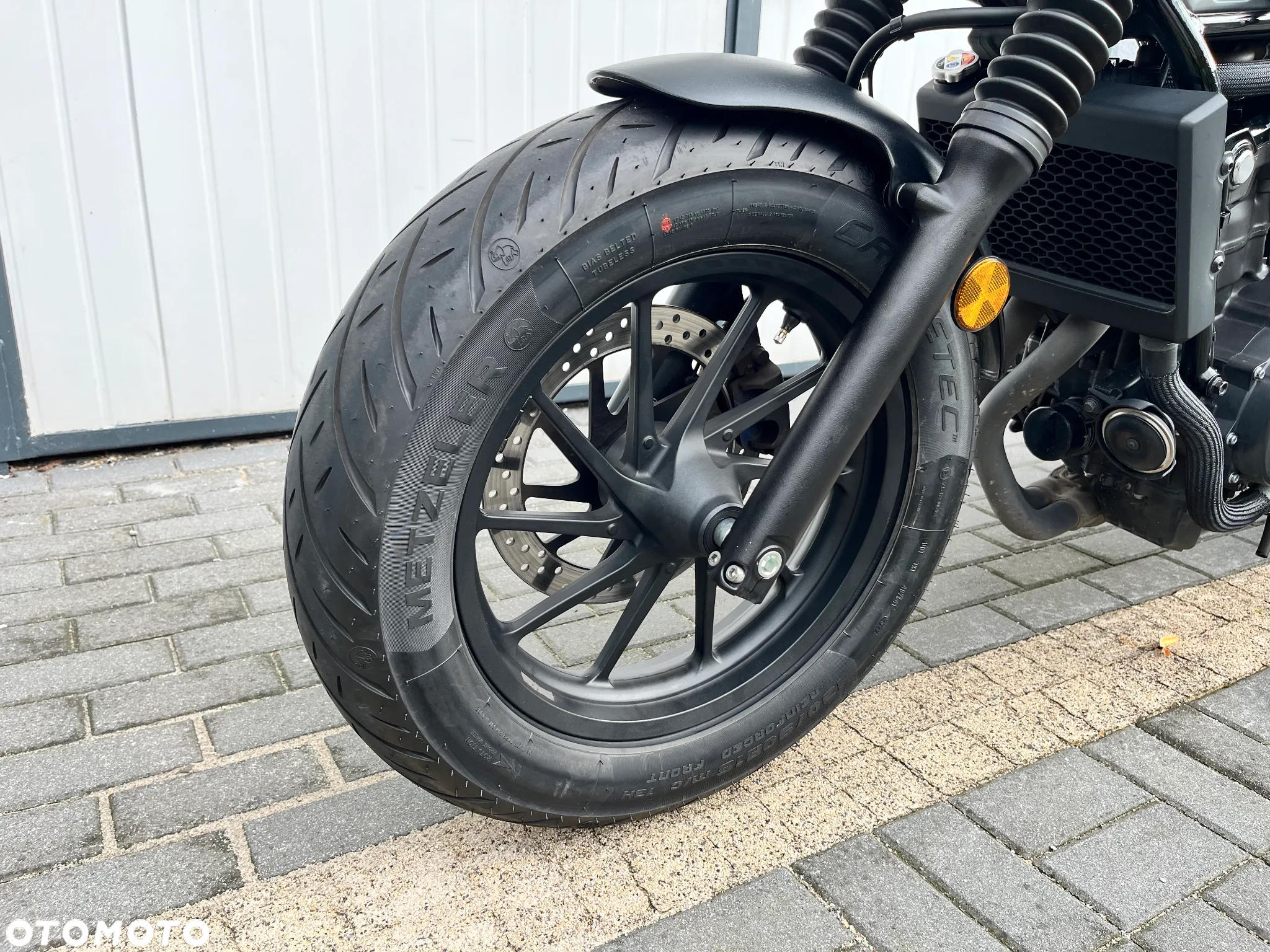 Honda CMX - 10