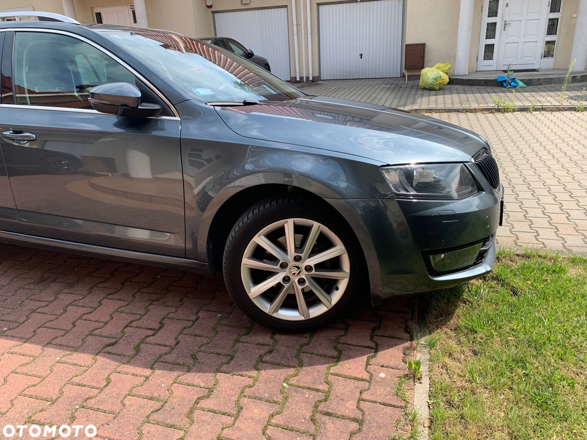 Skoda Octavia 2.0 TDI Style DSG - 2