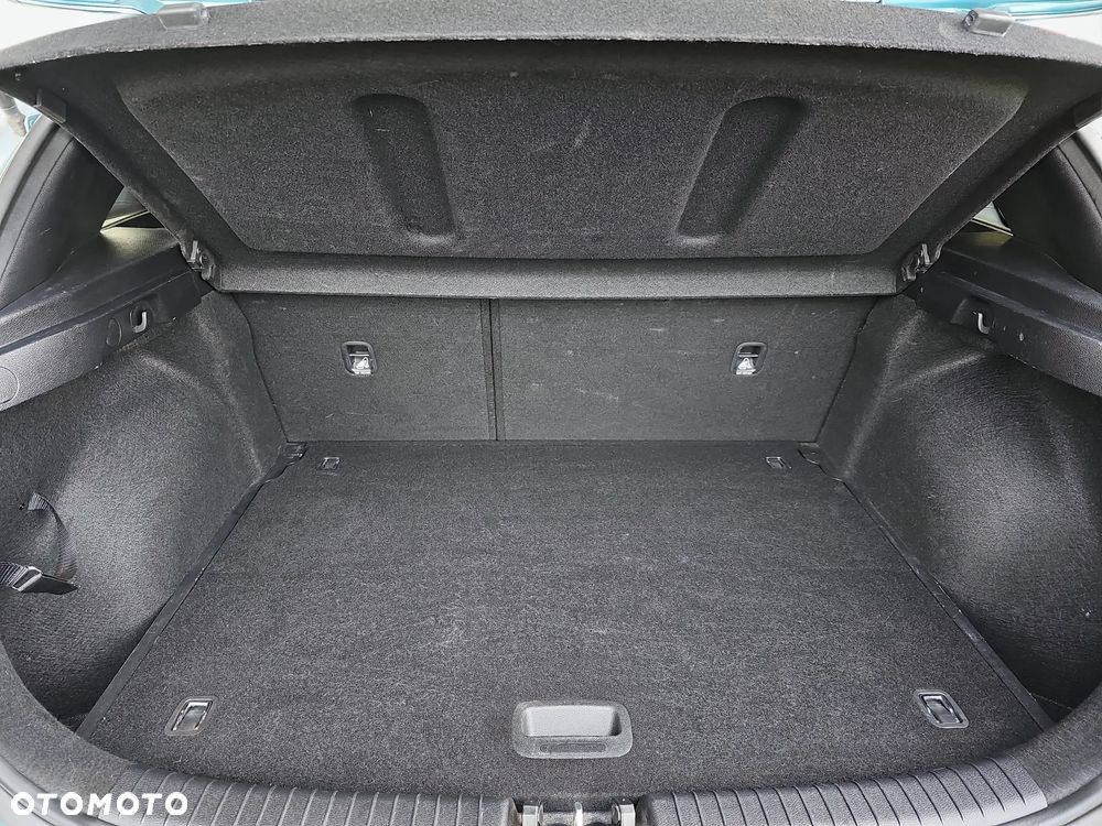 Kia Ceed 1.5 T-GDI Business Line DCT - 32