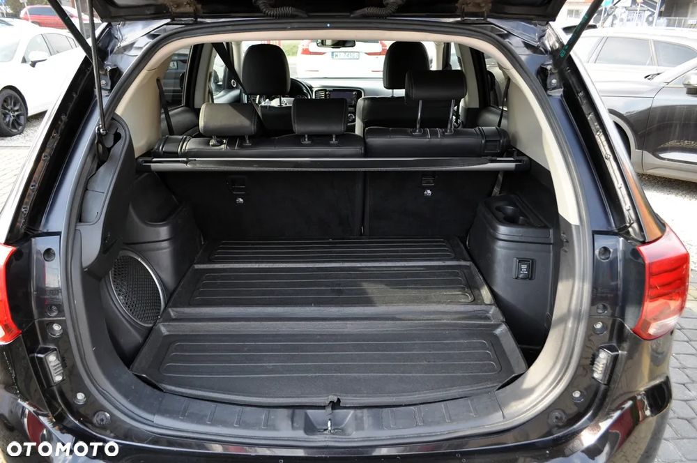 Mitsubishi Outlander - 35