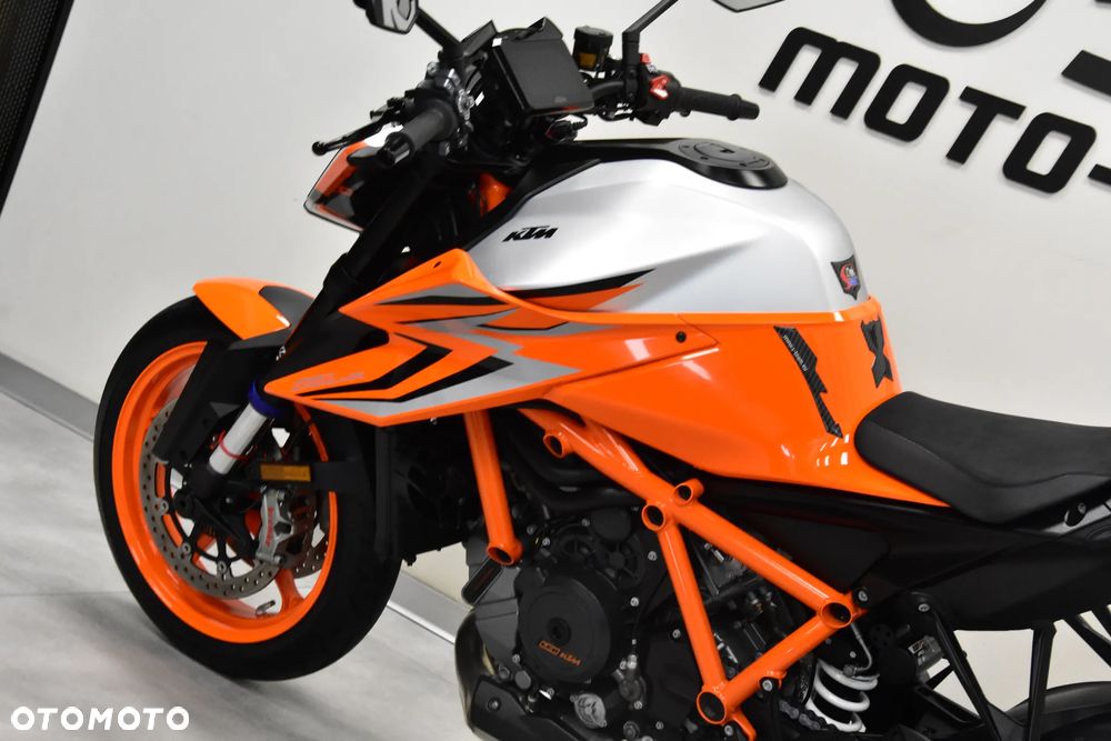 KTM Super Duke - 16