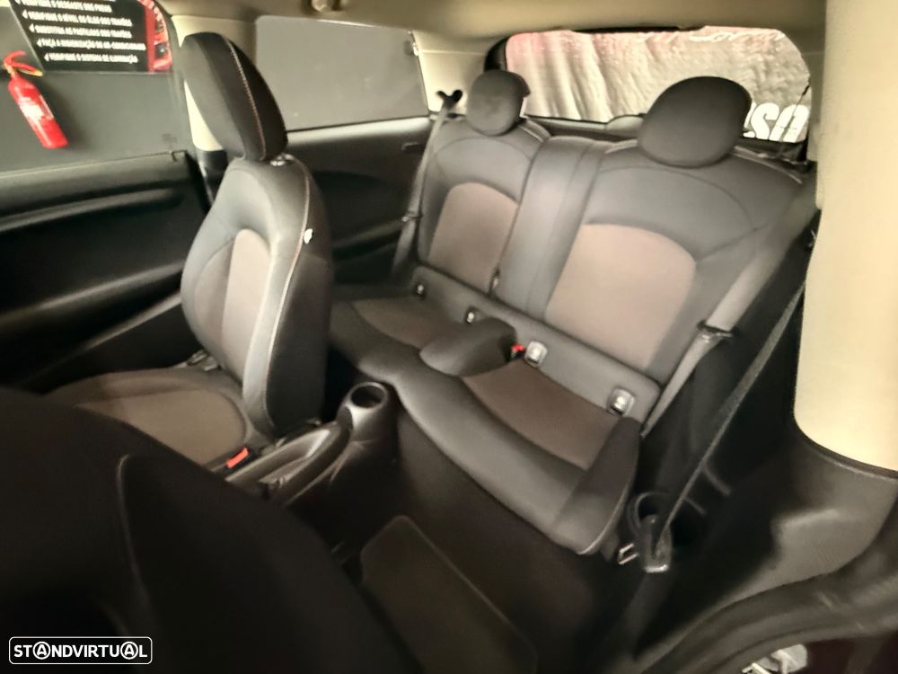 MINI 3 Portas Cooper D Seven - 6