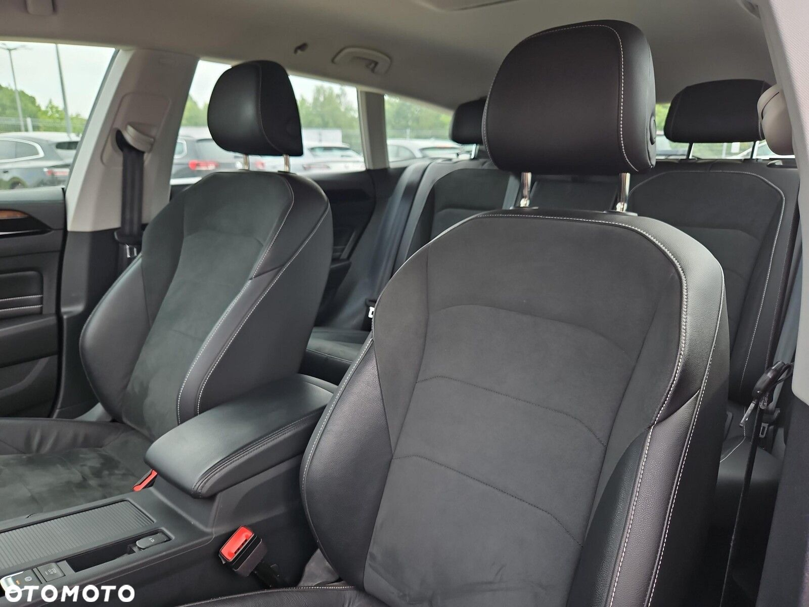 Volkswagen Arteon 2.0 TDI Elegance DSG - 24