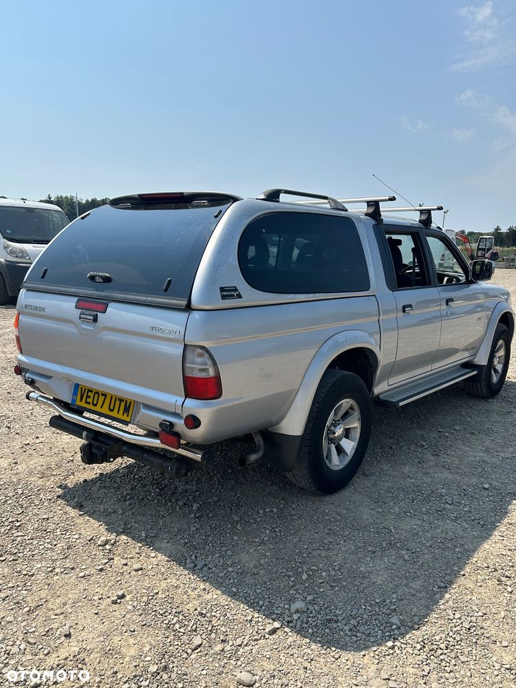 Mitsubishi L200 - 6