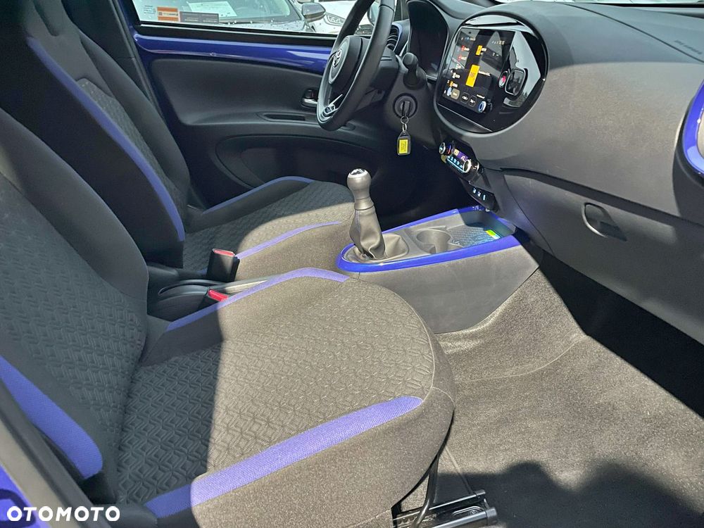 Toyota Aygo X - 10