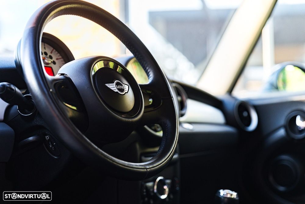 MINI 3 Portas Cooper D - 8