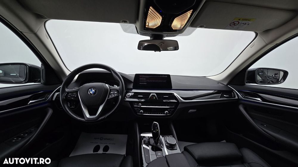 BMW Seria 5 530i xDrive AT - 14