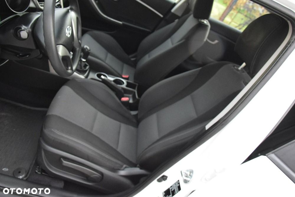 Hyundai i30 1.4 Classic + - 22