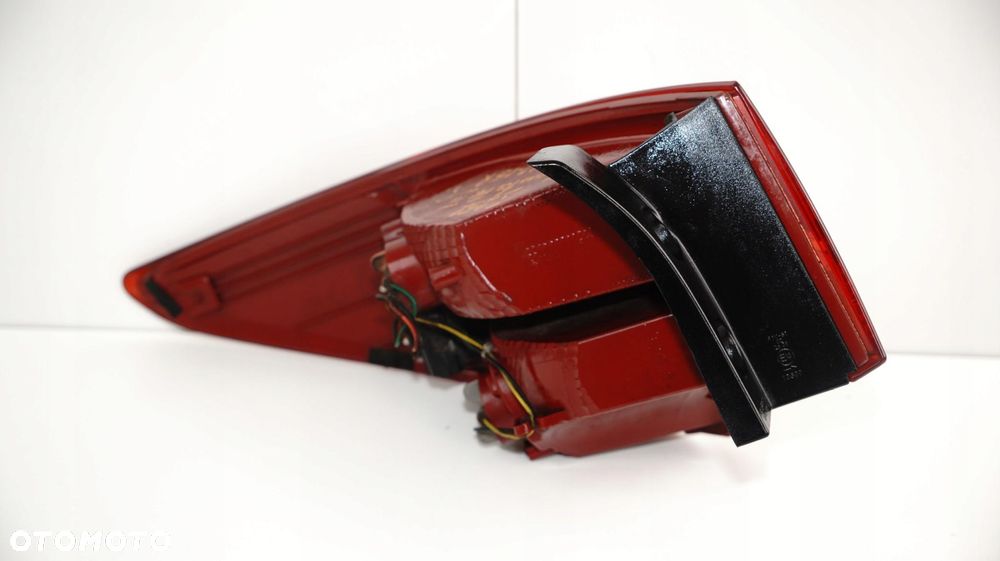 LAMPA PRAWY TYŁ TYLNA HYUNDAI SANTA FE III 3 12-15R - 5