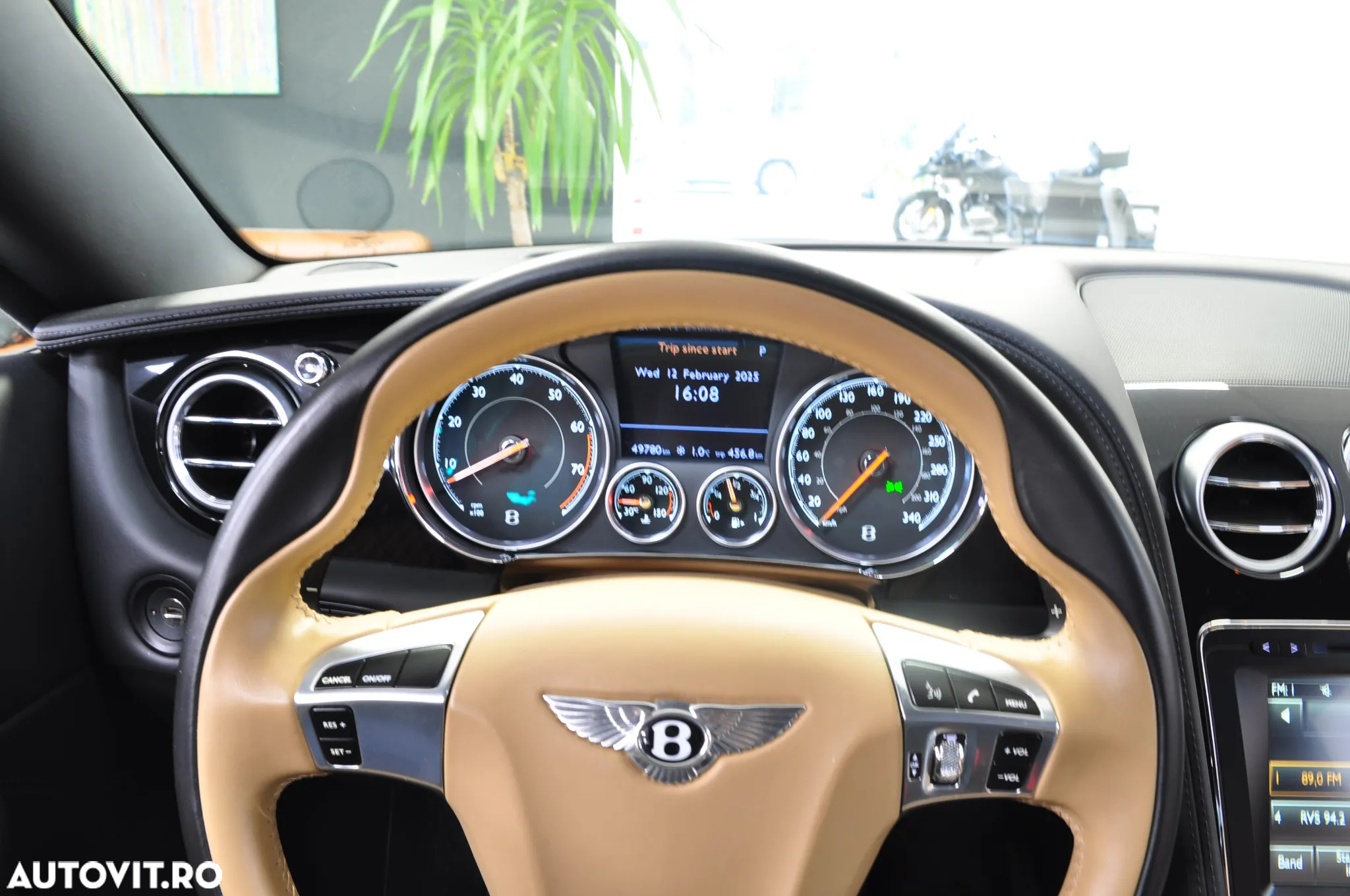 Bentley Continental GT V8 - 16