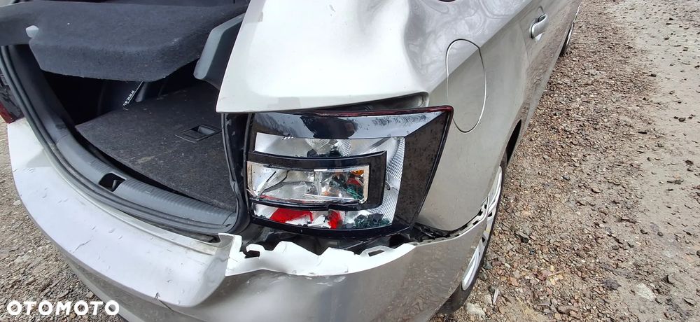 Skoda RAPID 1.0 TSI Style - 22