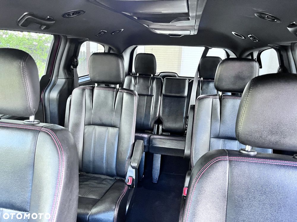 Dodge Grand Caravan - 15