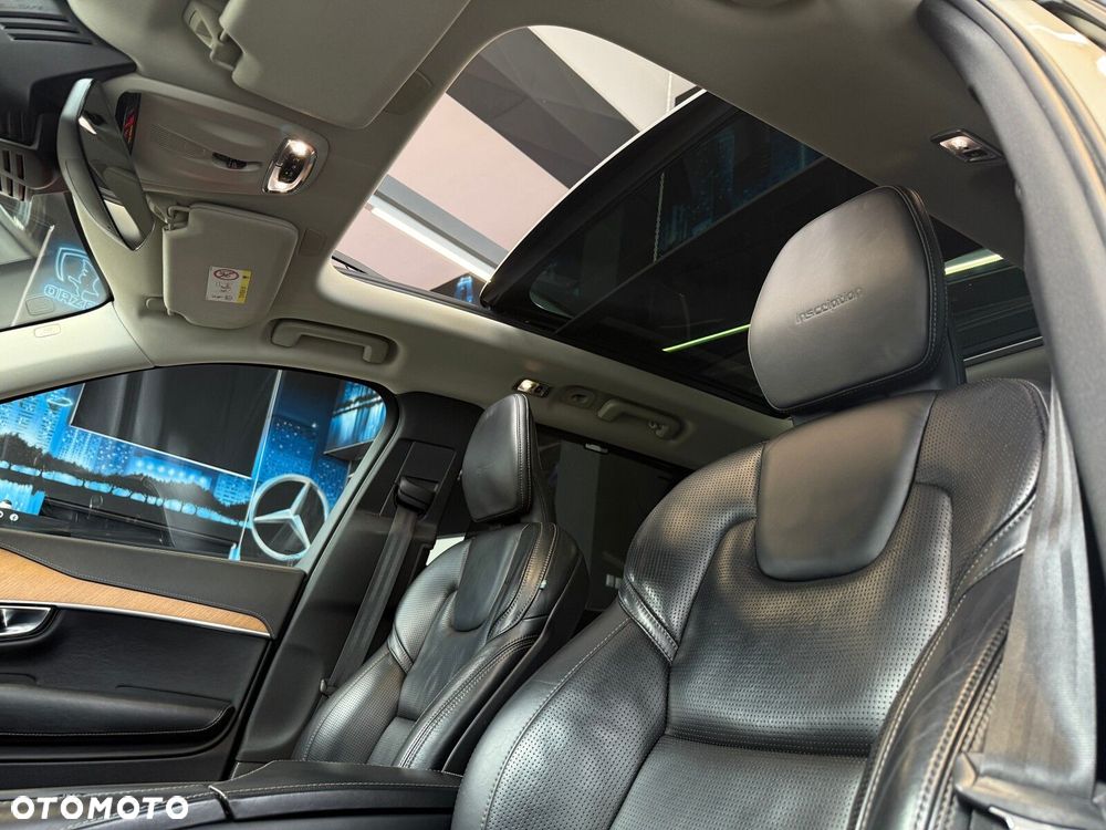 Volvo XC 90 - 30