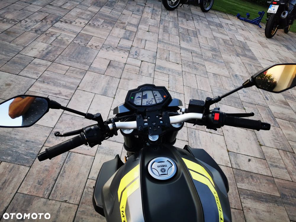 Yamaha MT - 15