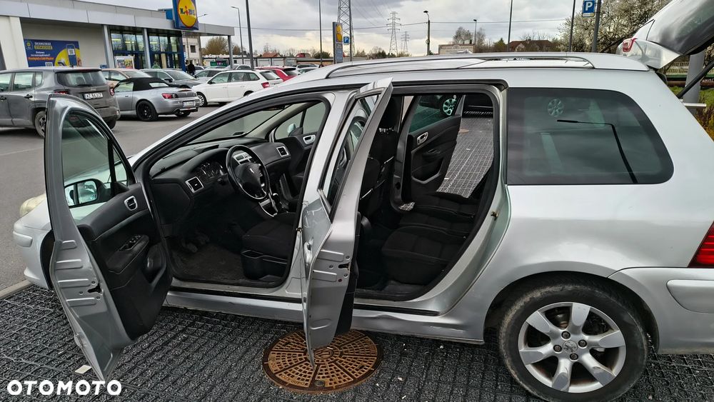 Peugeot 307 SW 110 - 9