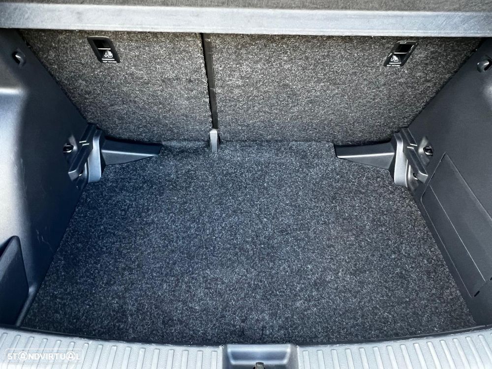 Skoda Fabia 1.0 MPI First Edition - 16