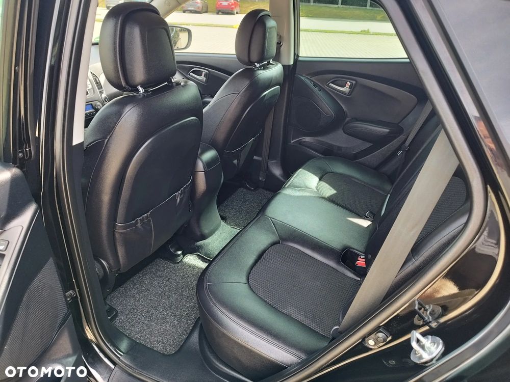 Hyundai ix35 2.0 4WD Automatik Premium - 24