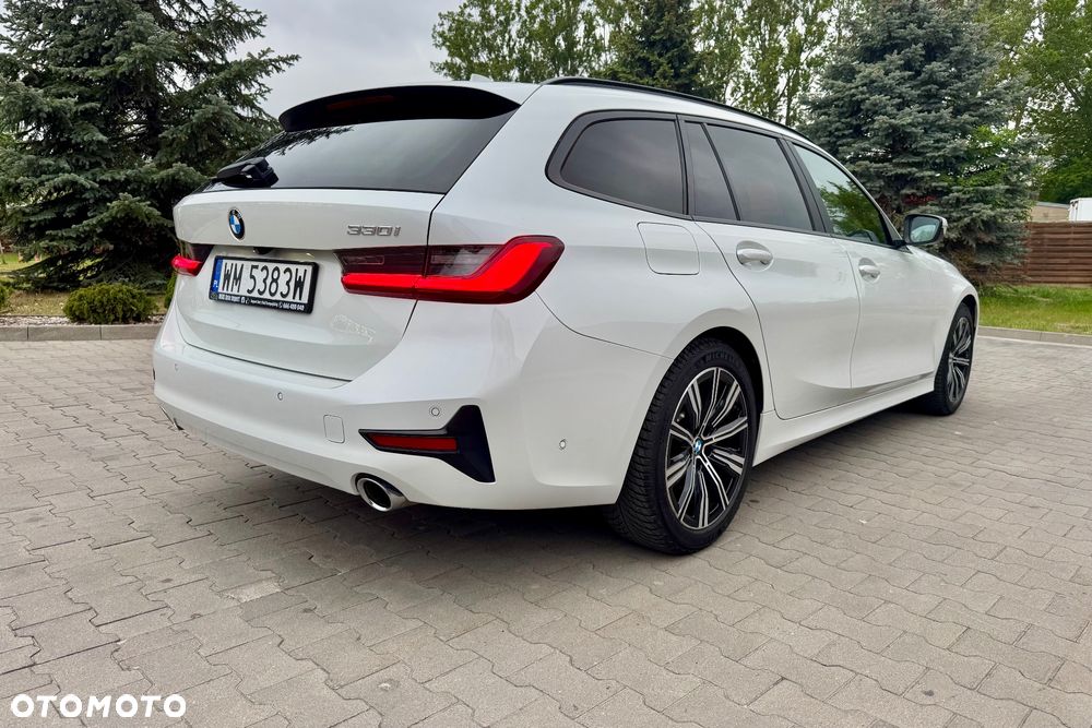 BMW Seria 3 330i Sport Line - 5