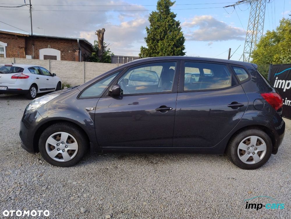Kia Venga - 7
