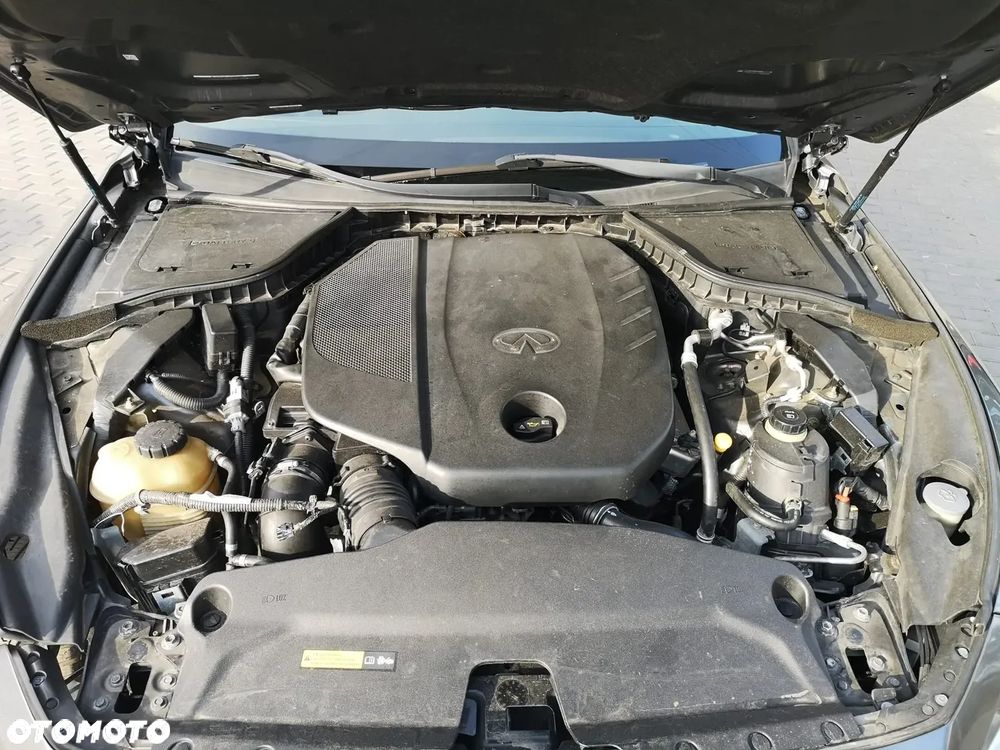 Infiniti Q50 - 16