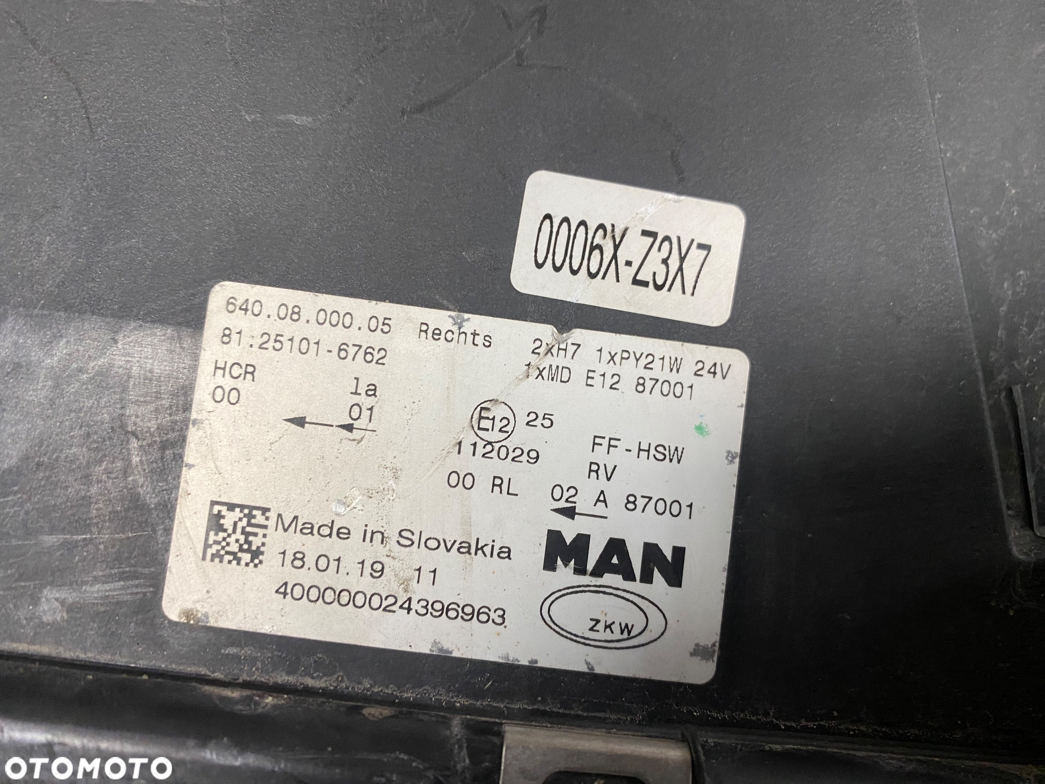 REFLEKTOR LAMPA PRZÓD MAN TGX E6 LISTWA LED PRAWA ORG. - 3