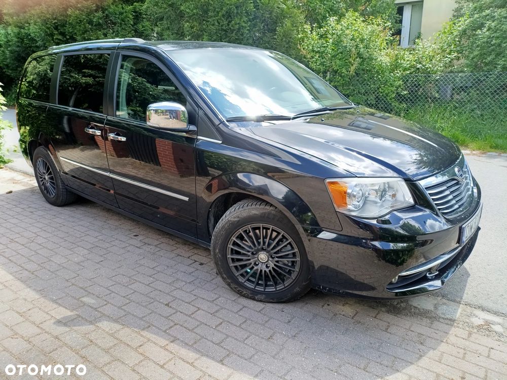 Lancia Voyager 2.8CRD Platinum - 2