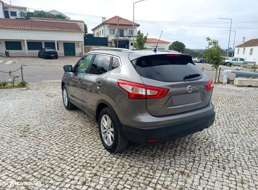 Nissan Qashqai 1.5 dCi N-Connecta - 4