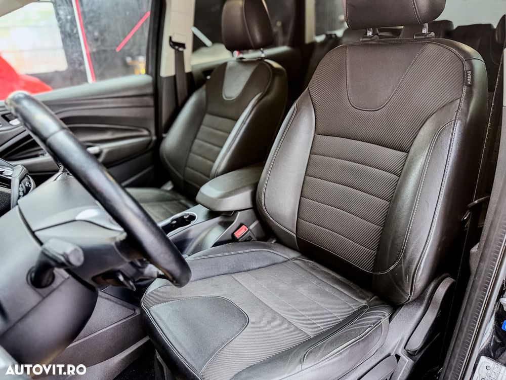 Ford Kuga - 9