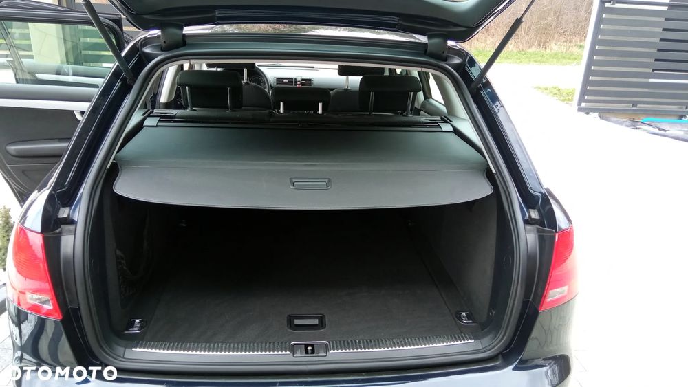 Audi A4 Avant 2.0 TDI - 22
