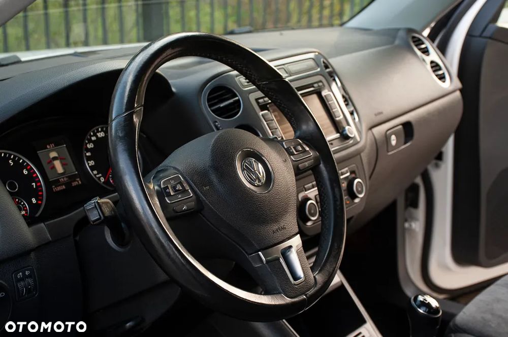Volkswagen Tiguan 1.4 TSI 4Motion Trend & Fun - 22
