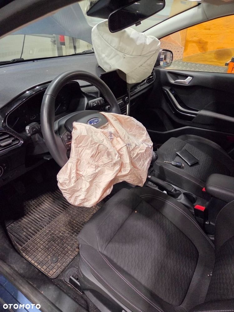 Ford Fiesta 1.0 EcoBoost S&S TITANIUM - 6