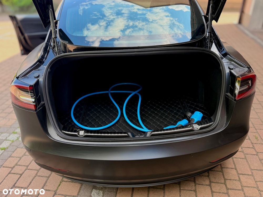 Tesla Model 3 - 20