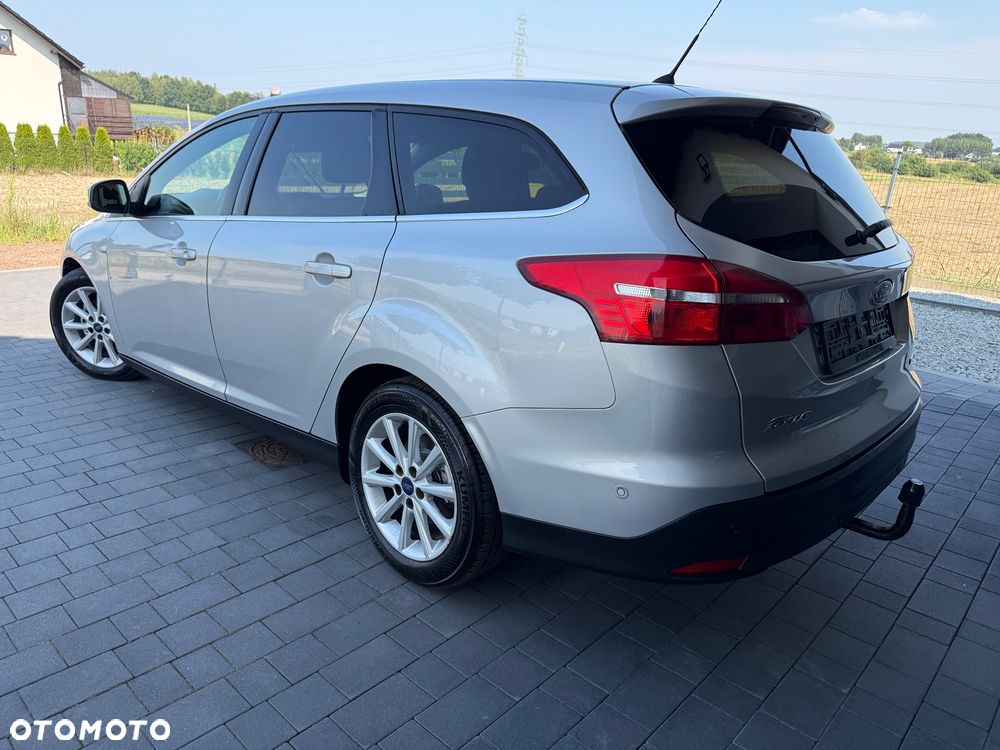 Ford Focus - 8