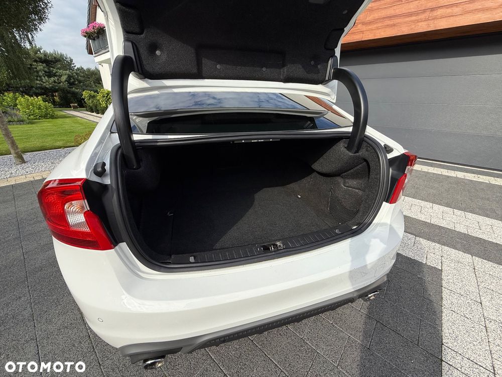 Volvo S60 T5 Drive-E R-Design Summum - 12