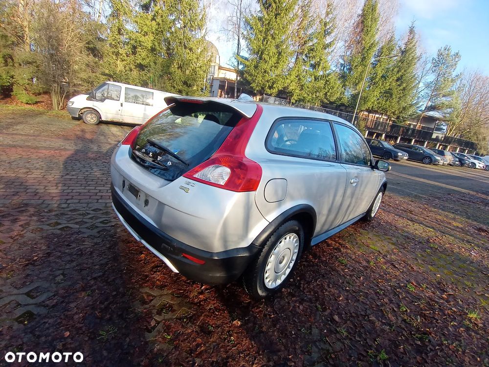 Volvo C30 1.6D - 10