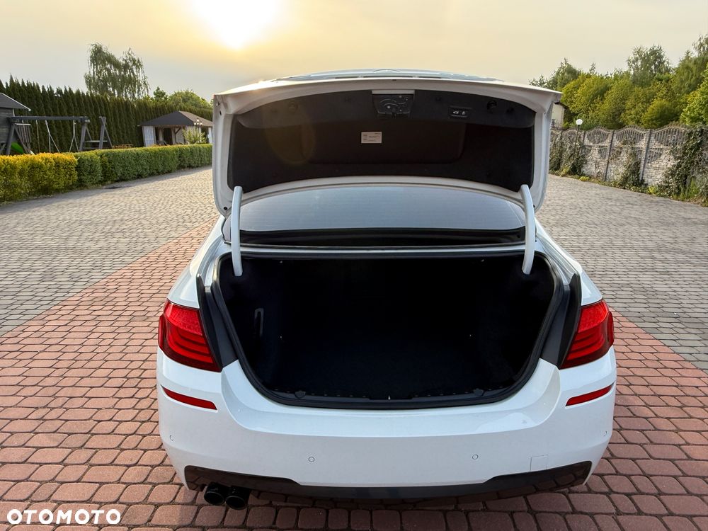 BMW Seria 5 525d xDrive Sport-Aut - 21
