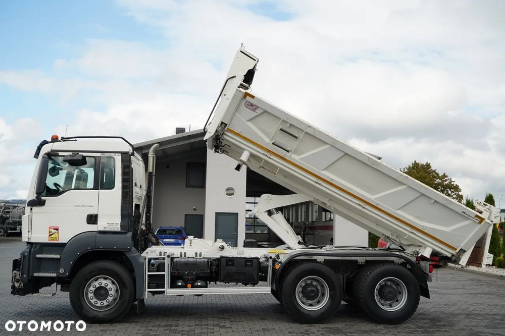 MAN TGS 26.460 / 6X4 / 3 STRONNA WYWROTKA / HYDROBURTA / CZOŁOWNICA  / AUTOMAT / - 2