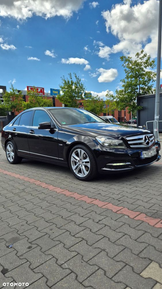 Mercedes-Benz Klasa C 200 (BlueEFFICIENCY) 7G-TRONIC Avantgarde - 2