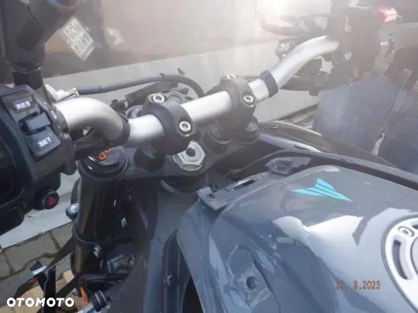 Yamaha MT - 7