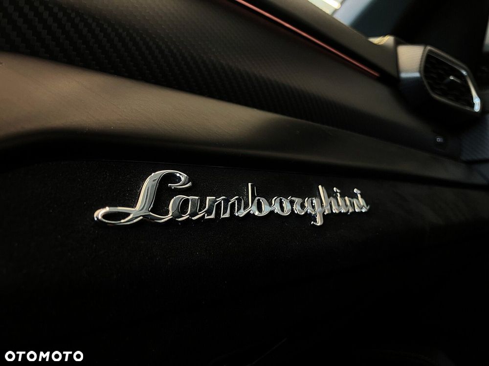 Lamborghini Urus - 25