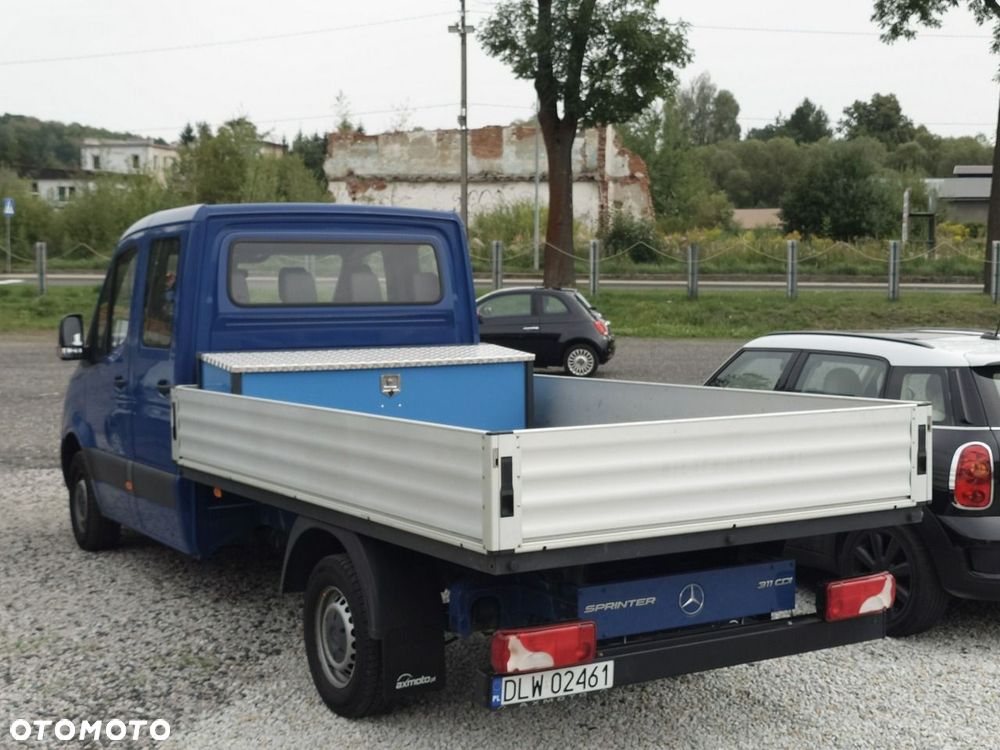 Mercedes-Benz Sprinter - 2