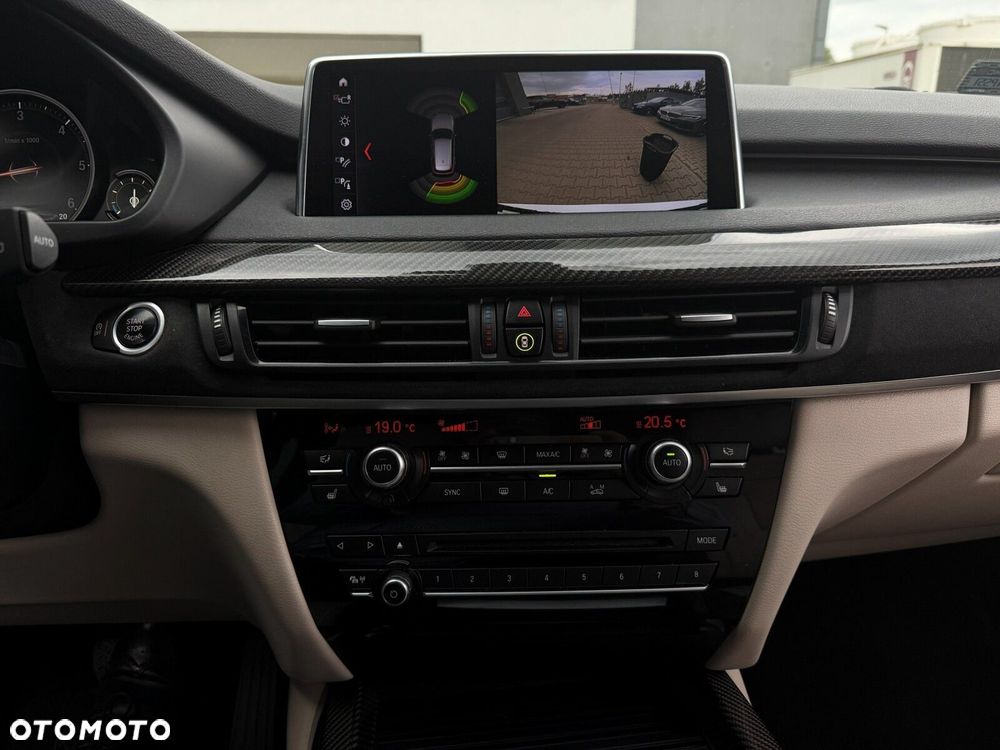 BMW X5 xDrive30d - 17