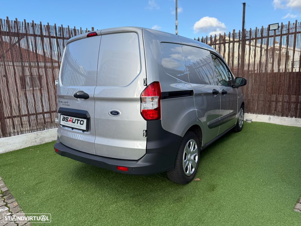 Ford Transit Courier - 9