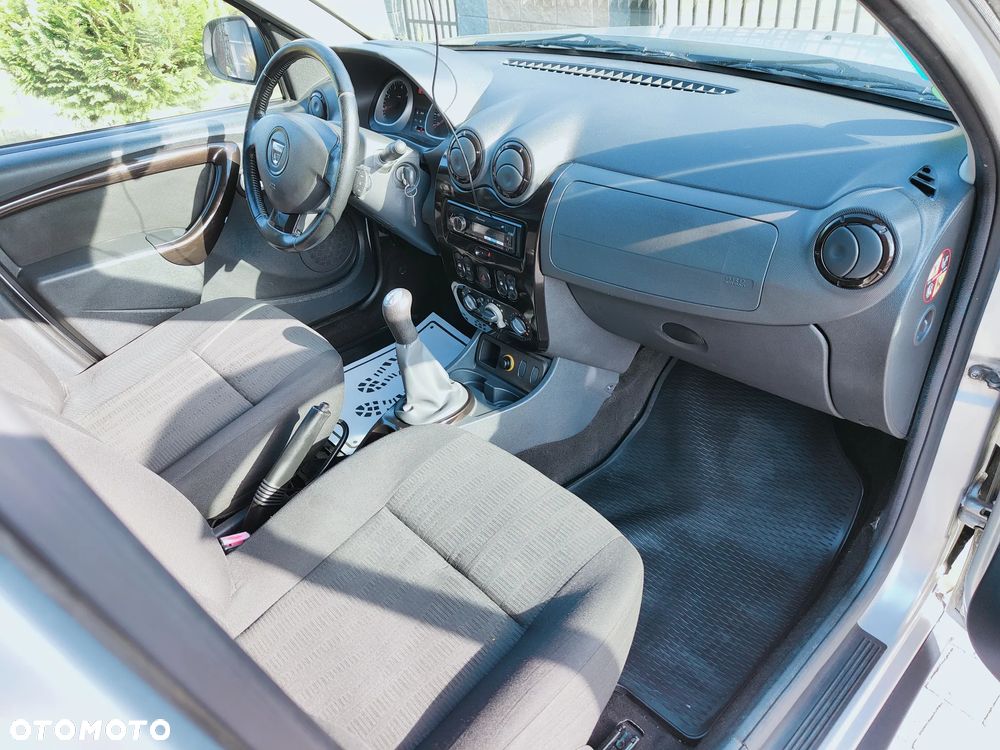 Dacia Duster 1.6 16V 4x2 Laureate - 6