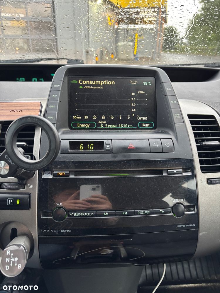 Toyota Prius - 10