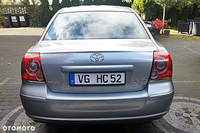 Toyota Avensis 2.0 D-4D Edition - 23