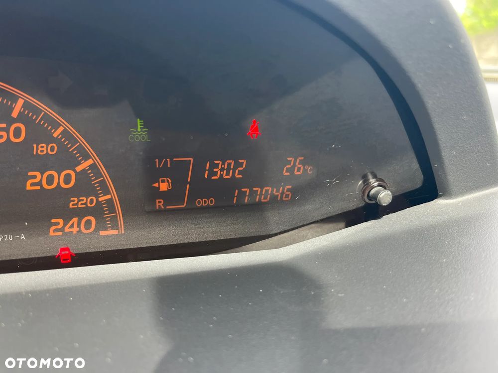 Toyota Yaris 1.8 VVT-i TS - 12