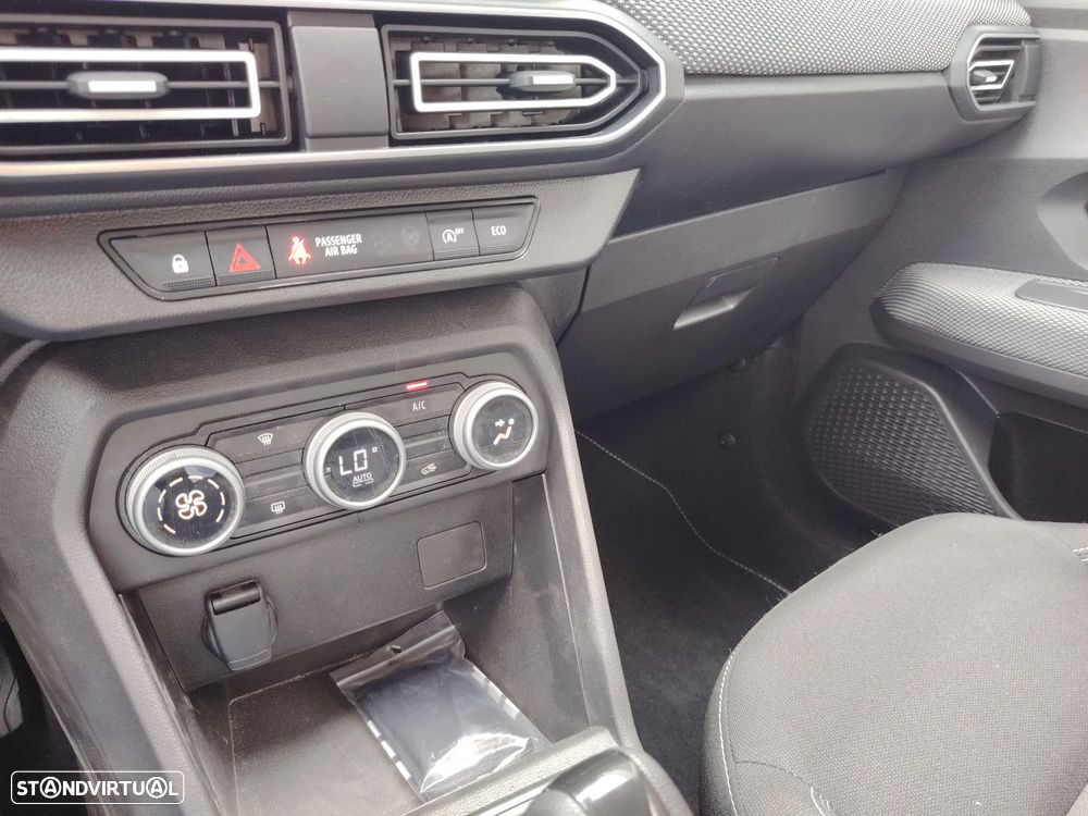 Dacia Sandero 1.0 TCe Expression CVT - 10