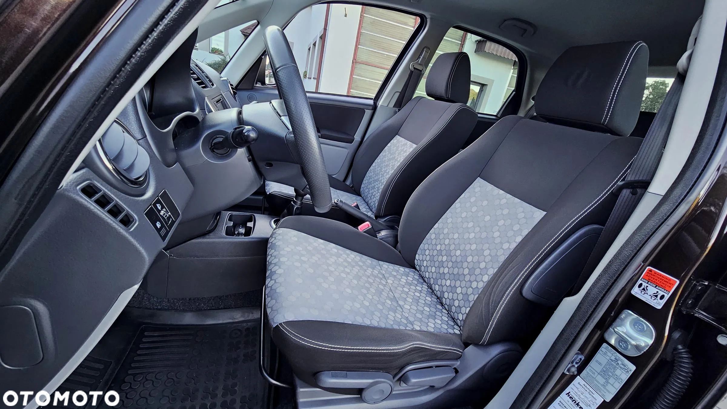 Suzuki SX4 1.6 Premium 4WD - 25