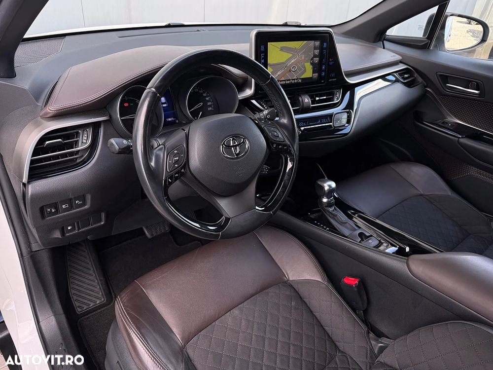 Toyota C-HR Style Selection - 22